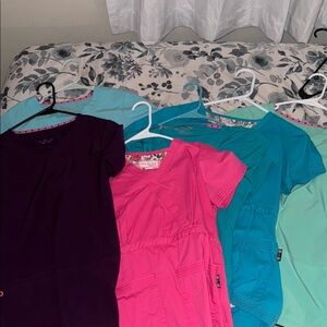 Colorful Scrub Tops Set 6 different sets and yes the pants come with . :)